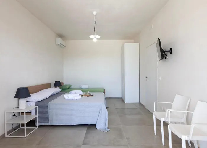 La Rimunda Among Greenery * 오트란토