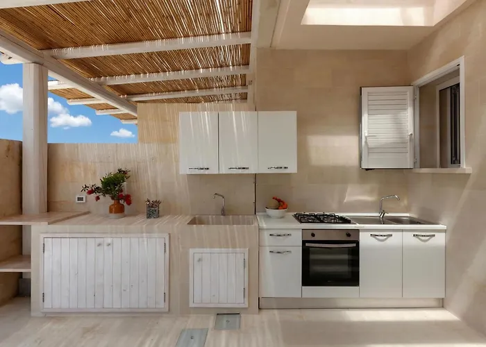 La Rimunda Among Greenery 오트란토